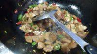 黄瓜炒牛肉丸做法图解6)