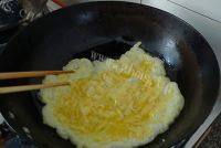 色味俱佳的番茄鸡蛋面做法图解4)