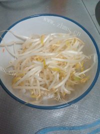 好吃不腻的凉拌豆芽做法图解2)