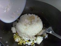 自己做的豌豆蛋炒饭做法图解9)