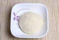 味道十足的葱油饼做法图解4)