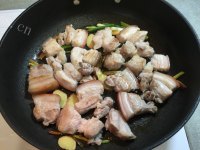 上海红烧肉做法图解8)