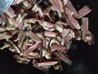 好吃的高粱粑粑炒腊肉做法图解8)