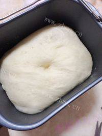 家常菜肉松面包卷做法图解6)