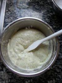 自制抹茶戚风做法图解10)