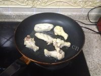 香酥鸡翅香锅做法图解4)
