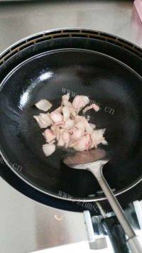 家常辣椒炒肉做法图解2)