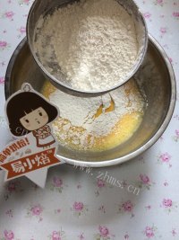 诱人的芭比娃娃蛋糕做法图解5)
