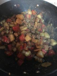 意犹未尽的土豆牛肉做法图解7)