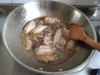 美味的可乐鸡翅做法图解6)