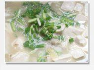 鲫鱼豆腐汤做法图解6)