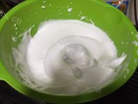 甜甜的奶粉牛轧糖的做法图解二