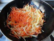 家常菜土豆丝炒胡萝卜丝