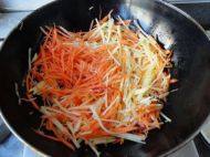 家常菜土豆丝炒胡萝卜丝