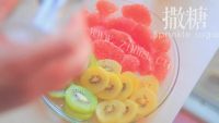 营养的猕猴桃西柚沙拉做法图解3)