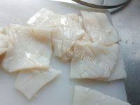 美味的辣炒鱿鱼卷做法图解2)