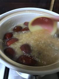 灵芝红枣粥做法图解8)