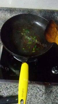 家常菜白灼广东菜心做法图解7)