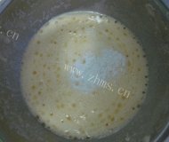 鸡蛋豆沙卷做法图解4)