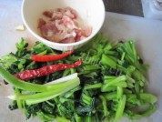 家常菜苔菜炒肉丝做法图解1)