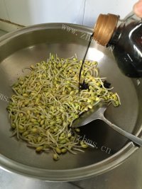 家常菜清炒黄豆芽做法图解6)