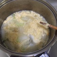 美味的冬瓜蹄汤的做法图解四