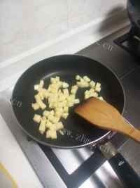 美味的咖喱土豆牛肉做法图解3)