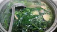 鲜香的猪肝菠菜汤做法图解6)