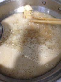 金黄香酥的炸豆腐做法图解6)
