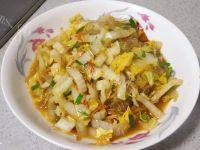 娃娃菜炒粉丝做法图解10)