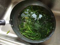 家常菜麻酱菠菜做法图解1)
