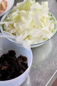 养颜的黑白菜做法图解2)
