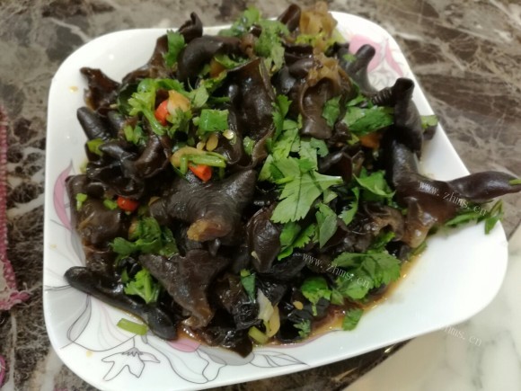特色美食凉拌木耳