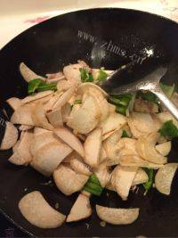 家常菜杏鲍菇炒肉片做法图解6)