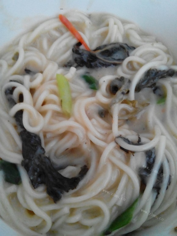 河南芝麻叶粉浆面条