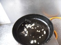喷香的火腿蛋炒饭做法图解2)
