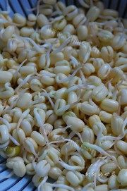 美味的发芽豆子糙米饭做法图解1)