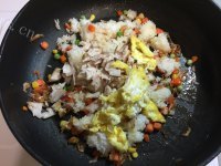 土魠鱼炒饭做法图解6)