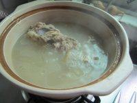 冬瓜薏米猪骨汤做法图解5)