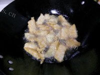 美味煎龙利鱼洋葱做法图解6)