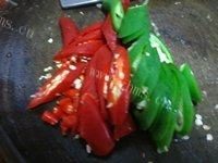 家常菜腊肉炒莴笋做法图解4)