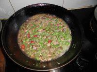 自制肉末豆角做法图解14)