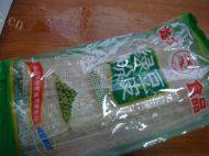 美味的黄瓜丝拌粉皮做法图解1)