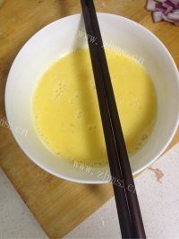 美味的丝瓜炒鸡蛋做法图解2)
