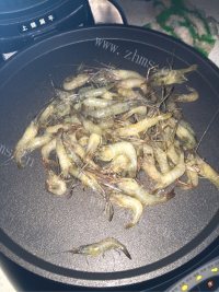 美味的电饼铛烤虾做法图解3)
