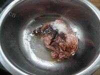 好吃的猪肉韭菜水饺做法图解2)