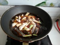 自制红烧鱼块做法图解9)
