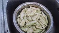 家常菜西红柿烧茄子做法图解1)