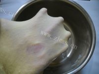 特色蒜泥花生酱香面包做法图解5)