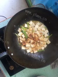 家常菜青椒豆腐